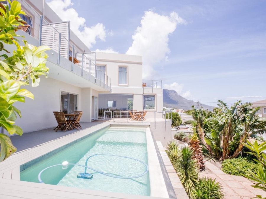 6 Bedroom Property for Sale in Camps Bay Western Cape